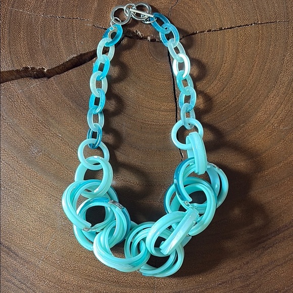 Rush by Denis & Charles Large Chunky Green Blue Resin Acrylic Link Necklace - Picture 1 of 8